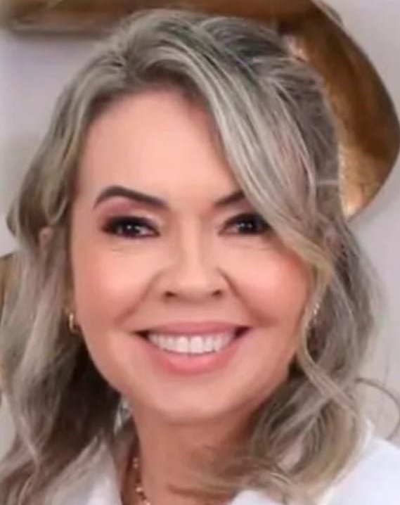 Foto de Poliana Costa Alves Figueiredo